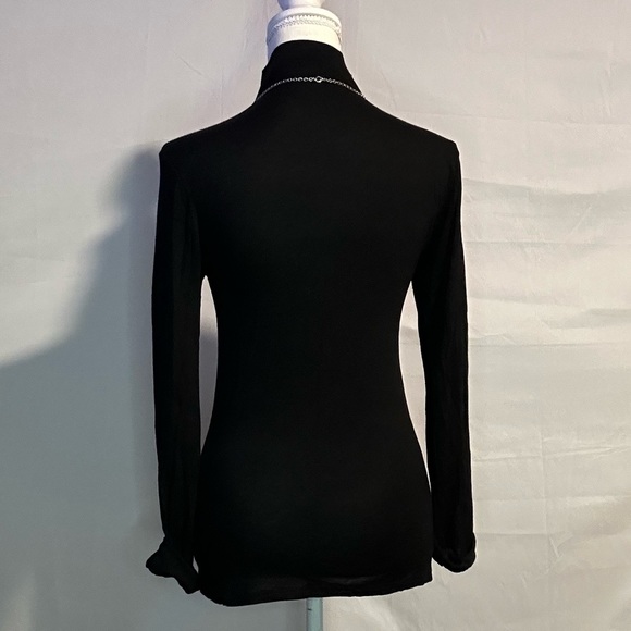 Tops/T-Shirts/Tanks👚 - 2 for $15 or 3 for $20 (Mix & Match) - Picture 2 of 4